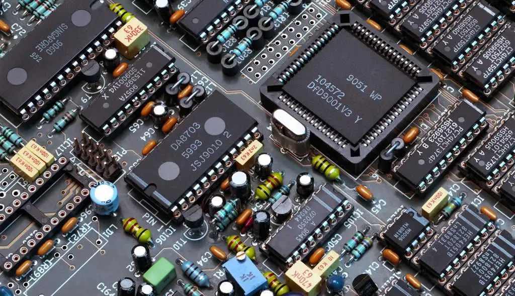 Pcb circuit board component wiring and anti-interference capability and electromagnetic compatibility?